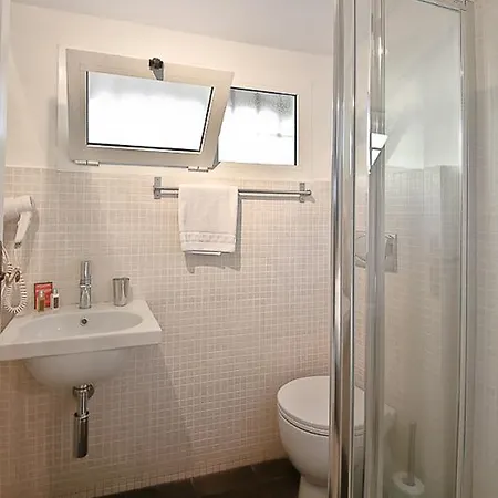 Pinzochere Mansarda Apartment Florence